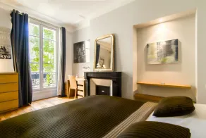 LUXURY SECURED SAINT GERMAIN DES PRES (2 BED, 968 Sqf, AIR CON 112 ANMELDELSER 4. 9/5) - Image 4
