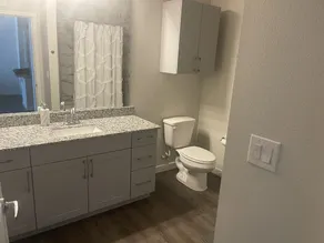 HTX LUXURY APARTMENT - Image 3