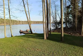 Romantic homestead on the lake shore - Image 2