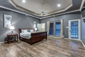 Texas Farmhouse on 10 Acres with  private Pool and Hot Tub Spa - Image 4