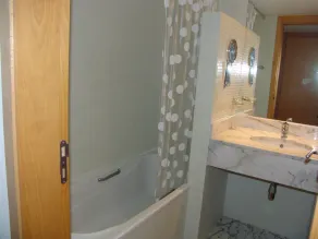 Luxusapartment in Marina de Lagos mit privatem Gemeinschaftsschwimmbad - Image 2