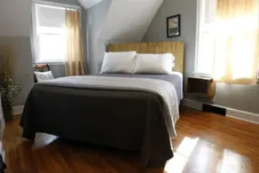 The East Side Inn is a charming little house in the small town of Morris, Minnesota. - Image 2