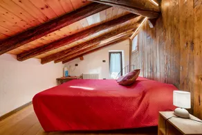 Apartment 'Sopra' with Balcony and Wi-Fi - Image 5