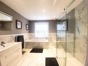 Large Country House with Jacuzzi, BBQ, Pool Table & Games room - Image 4