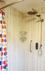 Spacious pet-friendly, accessible family holiday home at Hawthorn Farm, Kent - Image 3