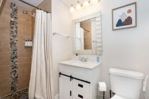 Thai · Cozy Ginger Home with Pool · 12 minutes to Beach · Pet-Friendly - Image 2