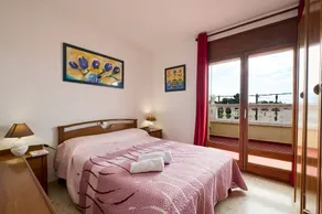 2JUL01 - House for 8 people located in a quiet area just 7 km from the beach of Lloret de Mar. - Image 5