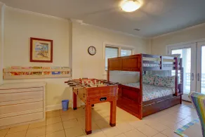 Hot Tub, BeachFront, Island Center, Walk to Restaurants - Image 3