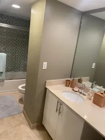 Luxury 5 Star Oceanfront Hollywood Beach 2/2 Condo - Image 2