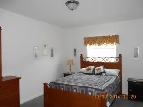 Year Round rental opportunity - One of three rental homes on the property. - Image 3