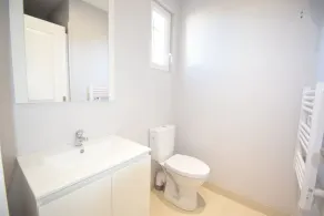 Beautiful Secluded All Ensuite Property with Private Heated Pool – Sleeps 15 - Image 4
