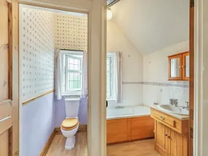 3 bedroom accommodation in Morecambe - Image 2
