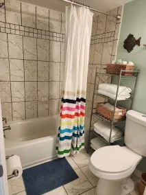 Cozy home away from home just minutes from the Beach - Image 3