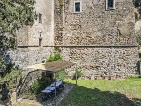 Renovated manor with private garden, private pool and air conditioning - Image 4