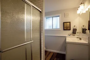 Newly Renovated! Peaceful Country Farmhouse with Hot Tub and Pool - Image 4