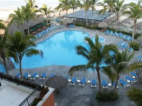 Playa Royal Oceanfront Condo - Image 4