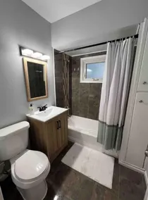 Beautiful furnished 2 bdr great location Elmwood - Image 2