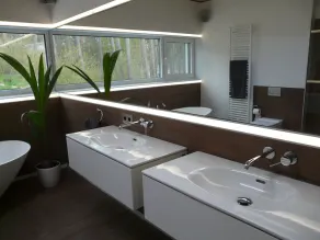 Casa vacanze di lusso direttamente sul lago, comfort naturale in stile moderno - Image 2