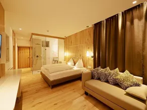 Double room 'Casanova' B&B - Amerika-Holzer Hotel Resort - Image 5