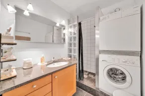 La Prom 2 - a two bedroom apartment with a sea view - Image 2