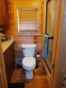 Romantic Getaway! 15 min to Lake Lure / Chimney Rock / 45 Min Blue Ridge Parkway - Image 5