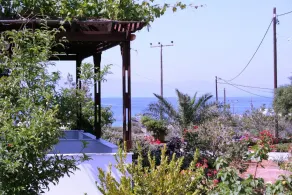 Captivating 1-Bed Apartment in Lefkos - Image 4