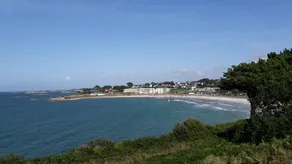 House with large garden ideally located 5 minutes walk from Trestel beach - Image 2