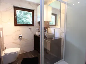 Authentisches Haus mit Sauna und großem Garten - Image 3