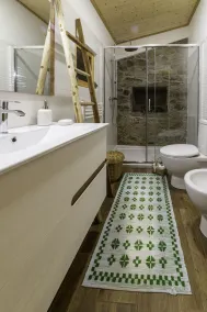 Schist House - Panoramic View and Jacuzzi - Image 2
