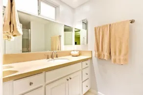 Beautiful Views - Sand Section of Manhattan Beach 2 Bed/2 Bath - Image 3