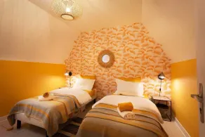 Medieval city, Hyper center, Paradise for epicureans. - Image 3
