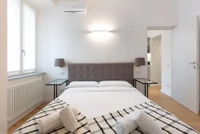 Cernobbio Center - Modern Apartment with Parking - Image 4