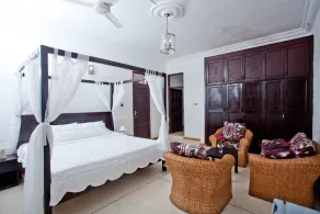 Villa Teranga Boutique villa Ghana with gardens and swimming pool - Image 5