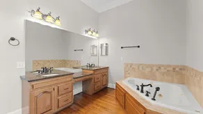 Whitetail Cove by Avantstay Lakefront w/ Pool + Private Dock Sleeps 20 - Image 5