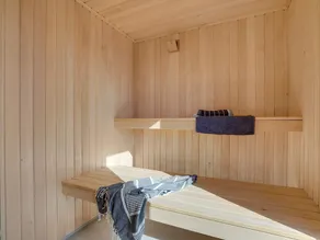 Spacious Retreat for 20 - By Traum Ferienwohnungen - Image 4