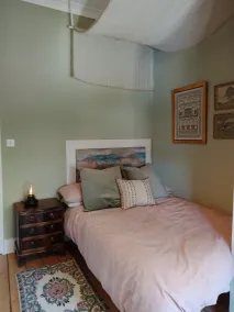 Victorian terraced house with two en-suite bedrooms - Image 5