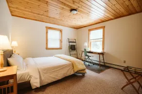 Family-friendly, Luxury Log Cabin Nestled in the Woods - 10 Mins to Sunday River - Image 4