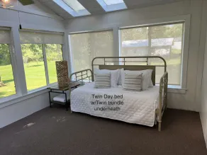 Beautiful country home close to Purdue U.Campfires,screened gazebo for cookouts - Image 4