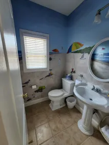 Avalon NJ \"New\" Upside Down, Near Town & Beach with Stone Spa/Pool! - Image 5