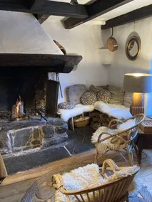 CHARMING HOUSE IN MOUNTAIN HAMLET 20MN FROM COURCHEVEL - Image 2