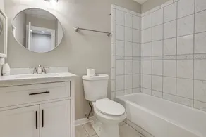 Gateway to New Orleans! Modern Condo w/ Pool - Image 4