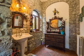Villa Ramona: A characteristic and welcoming three-story villa situated in a quiet location, surrounded by a wonderful garden, with Free WI-FI. - Image 2