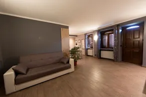 Large apartment with garden view suitable for cycle tourism - Image 5