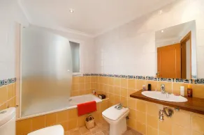 0339 Villa Fresno - Image 3