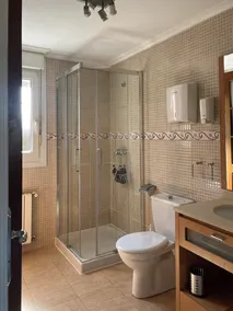 Englisches Chalet in Santander mit privatem beheiztem Pool - Image 4