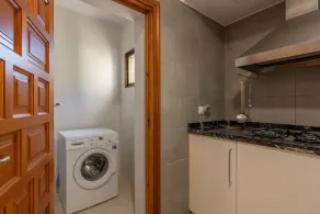 Ref 147) Large well-maintained villa in Calp(e) with sea views for 10 people - Image 2