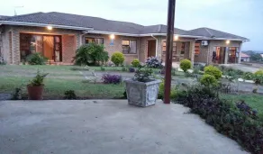 Ekhaya Lodge - Image 2