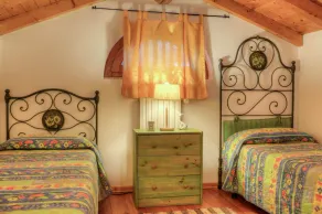 Sunny & Peacefully Situated House near Center of Village - Image 4