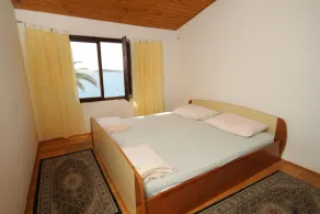 Apartamento de cuatro habitaciones en la playa Zdrelac, Pasman (A-8405-b) - Image 4