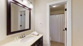 Private Oasis with large pool, 4 bedroom 3 bathrooms, on the Isle of  Palms - Image 4